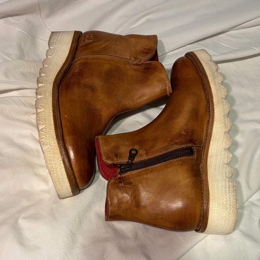 Bed Stu LYDYI BOOTS Tan Leather Ankle Boots with Red Lining - Picture 7 of 15